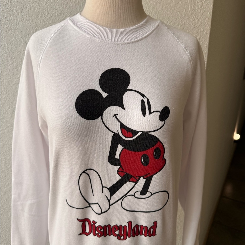 Walt Disney Oversized Sweater Unisex White Black Red Mickey Mouse Disneyland XS‎ - Picture 2 of 13